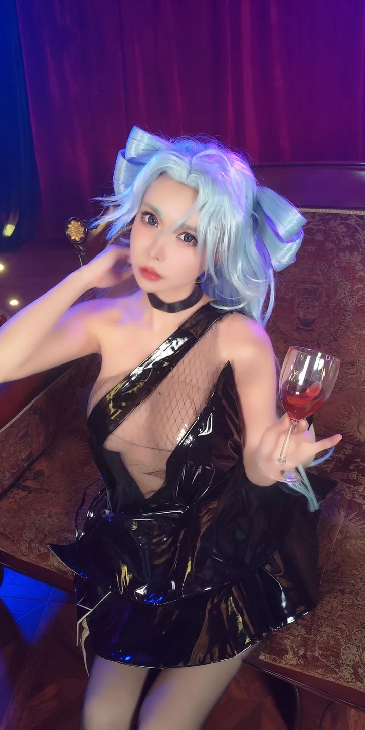 亚马逊鲶鱼 - PA15·香槟怪盗 [32P,2V-144MB] tg@simisebaisi 【丝足阁】025.webp